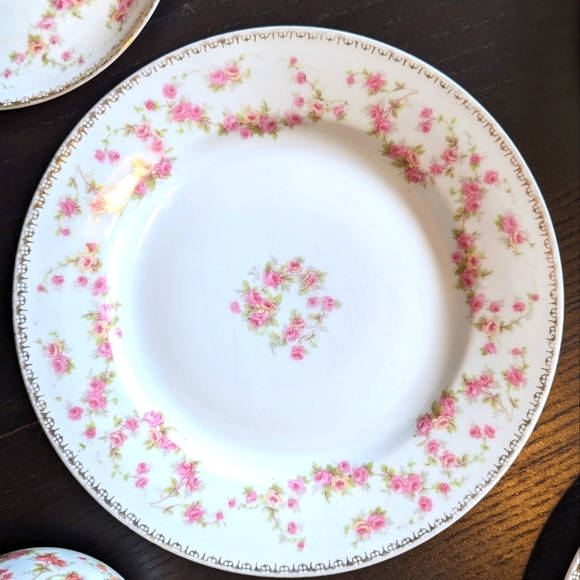Antique AP Austria Bridal Rose Tea Cup, Saucer, and Dessert Plate Set - 1900s - Picture 4 of 9